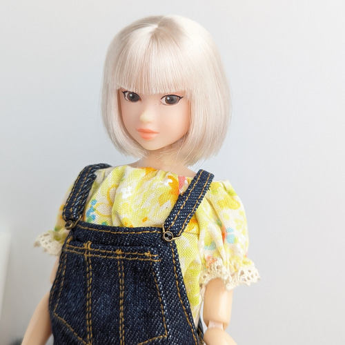 enfantdoll金髪のデニムオーバーオール人形