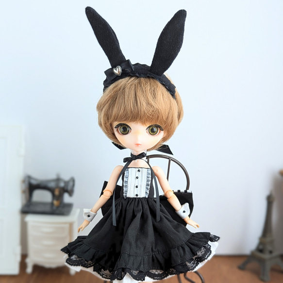 品質が完璧 1191【ハルモニアブルーム アウトフィット】黒のドレスとうさ耳 着せ替え服・アウトフィット