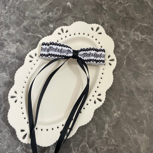 ヘアクリップ♪音符♪リボンクリップ♪ピアノ♪鍵盤柄♪発表会♪習い事