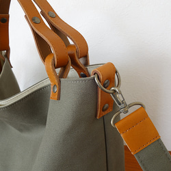 帆布の2WAY革持ち手トートバッグ（カーキ）内ポケット５室！ 3枚目の画像