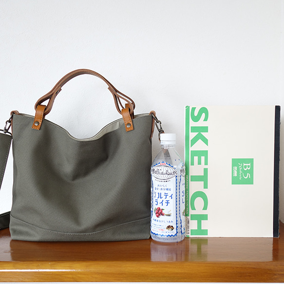 帆布の2WAY革持ち手トートバッグ（カーキ）内ポケット５室！ 5枚目の画像