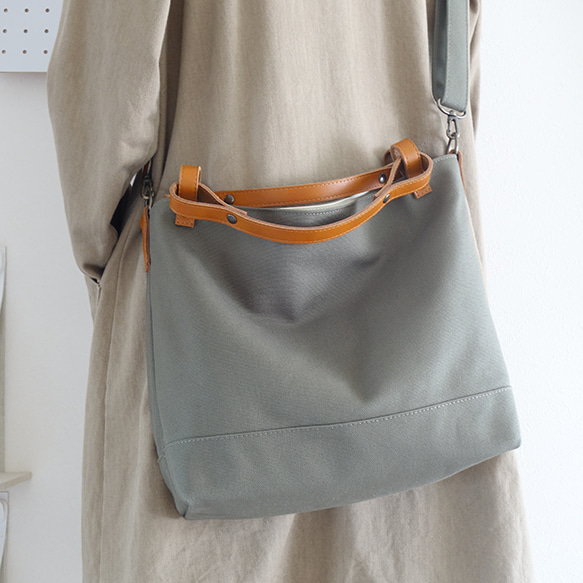 帆布の2WAY革持ち手トートバッグ（カーキ）内ポケット５室！ 8枚目の画像