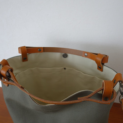 帆布の2WAY革持ち手トートバッグ（カーキ）内ポケット５室！ 4枚目の画像