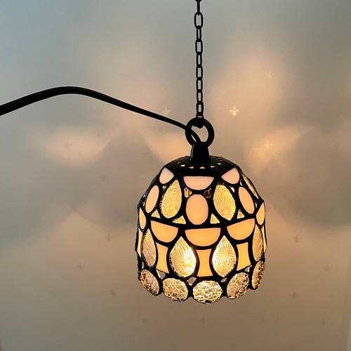 ステンドグラスペンダントライト　ひっかけシーリングランプ 照明 ペンダントライト コンセントで点灯◇ ステンドグラス 引っ掛け
