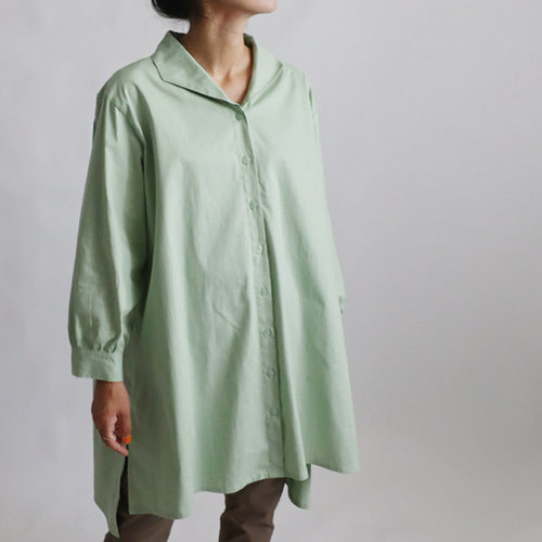 夏ＳＡＬＥ　ギマ擬麻コットン　ヘチマ襟　燕尾裾　ワイドシャツ　チュニック　ゆったり　ライトグリーンA40A 夏／最終SALE ギマ擬麻コットン ヘチマ襟 燕尾裾 ワイド