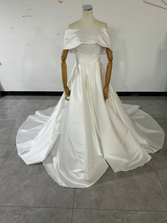 ウェディングドレス 取り外しオフショルダー スレンダーライン 披露宴  