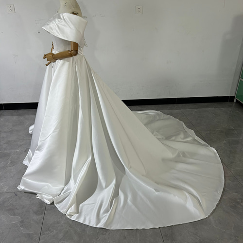 ウェディングドレス 取り外しオフショルダー スレンダーライン 披露宴  