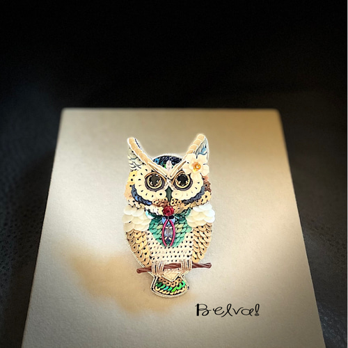 フクロウビーズ刺繍ブローチNO.8