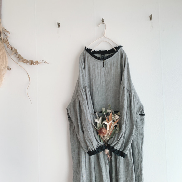 受注制作＋千鳥格子のワンピース＋バルーン袖のワンピース＋千鳥格子＋ぽわん袖☆綿麻＋モノトーン＋オーダーメイド＋限定販売＋ *⋆ 60cm 65cm