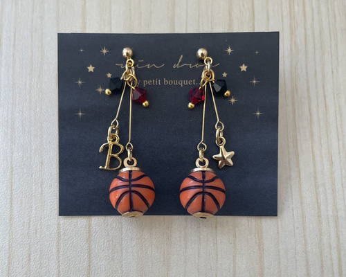 推しのイニシャル、背番号 ビーズカラーが選べる ✨必勝✨バスケ