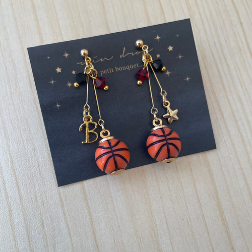 推しのイニシャル、背番号 ビーズカラーが選べる ✨必勝✨バスケ