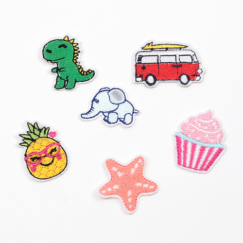 C498-R 18個 刺繍ワッペン キャラクター アップリケ ワッペン C498-R 18個 刺繍ワッペン キャラクター アップリケ ワッペン