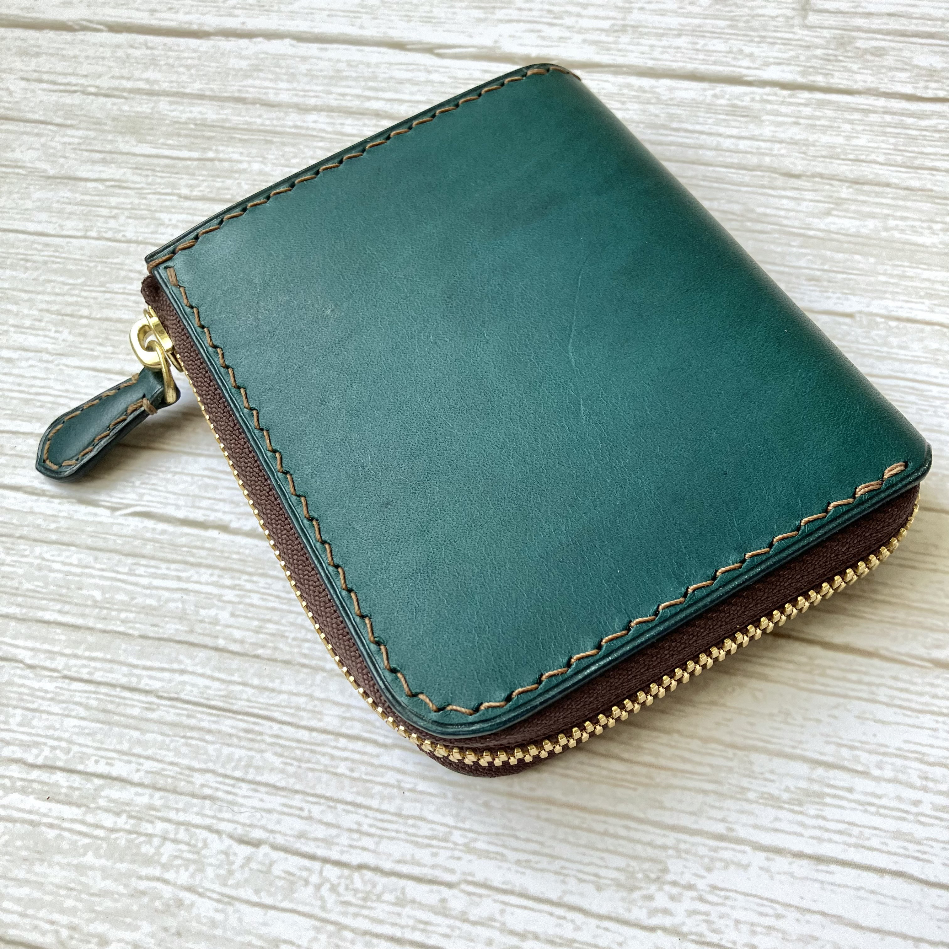 L字ファスナー付ミドルウォレット