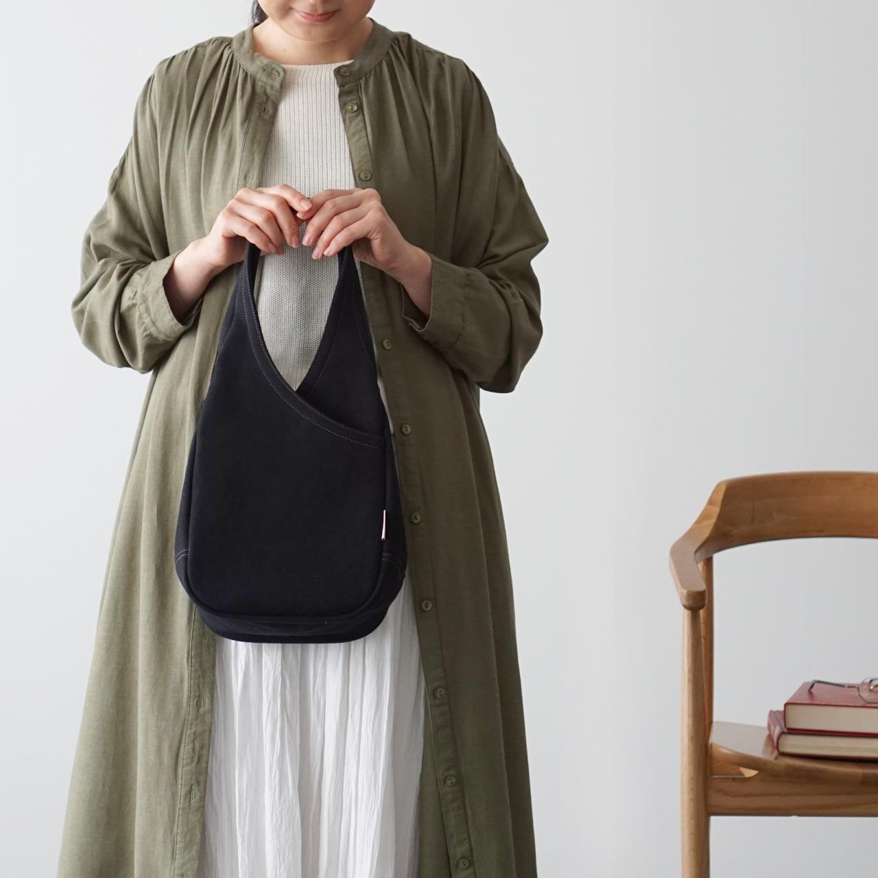 ドロップ (S) / ブラック 【受注制作】 Trocco 帆布バッグ