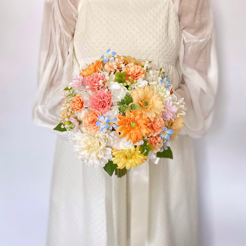 【即日発送ok】夏婚におすすめ！ガーベラとカラーのナチュラル個性派ブーケ d6f336ca1d582f5e11858dcf026176