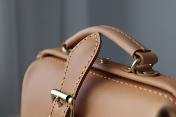 12色展開！大人気！横型がま口バッグ 手作りのレザーショルダーバッグレディース 総手縫い 13枚目の画像