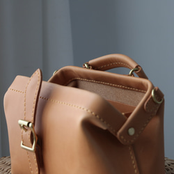 12色展開！大人気！横型がま口バッグ 手作りのレザーショルダーバッグレディース 総手縫い 15枚目の画像