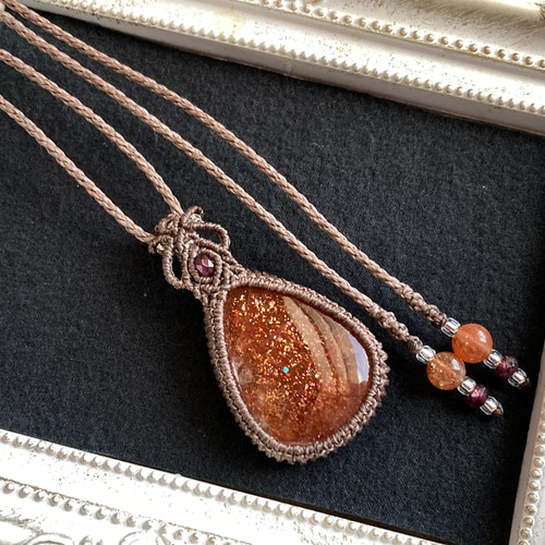 サンストーン マクラメ編みネックレス・マクラメネックレス ネックレス