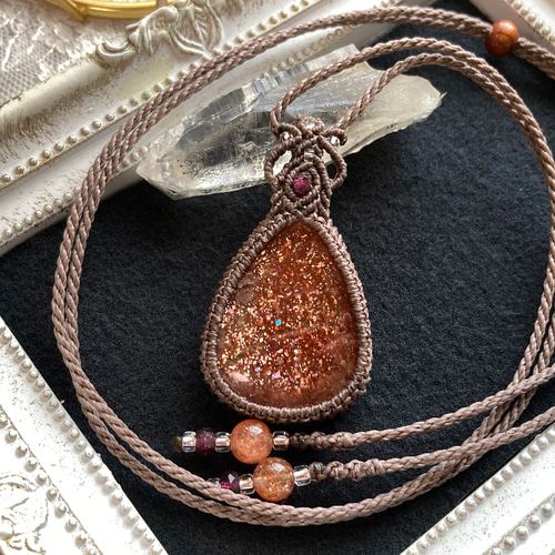 マイカサンストーン マクラメネックレス サンストーン マクラメ編みネックレス・マクラメネックレス ネックレス