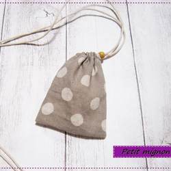 首から下げられる、巾着袋－お守り袋・ストーン入れ☆和柄・桜の花