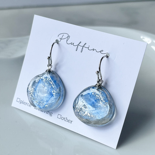 マイカ風シェルのニュアンスブルーピアス ※イヤリング変更可 ピアス