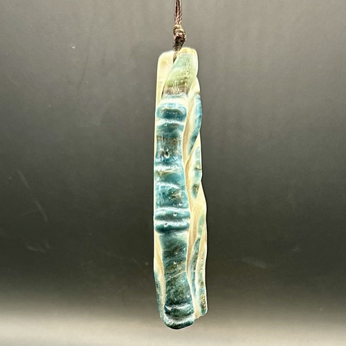 翡翠　(竹) マクラメ　ネックレス 翡翠 (竹) マクラメ ネックレス 糸魚川翡翠 勾玉 マクラメ編み