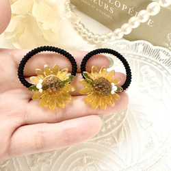 レジンヘアゴムキツネちゃん（花柄マスタード）