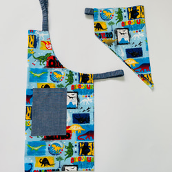 恐竜ロゴ柄☆120〜130こどもエプロン、三角巾、巾着3点セット 6枚目の画像