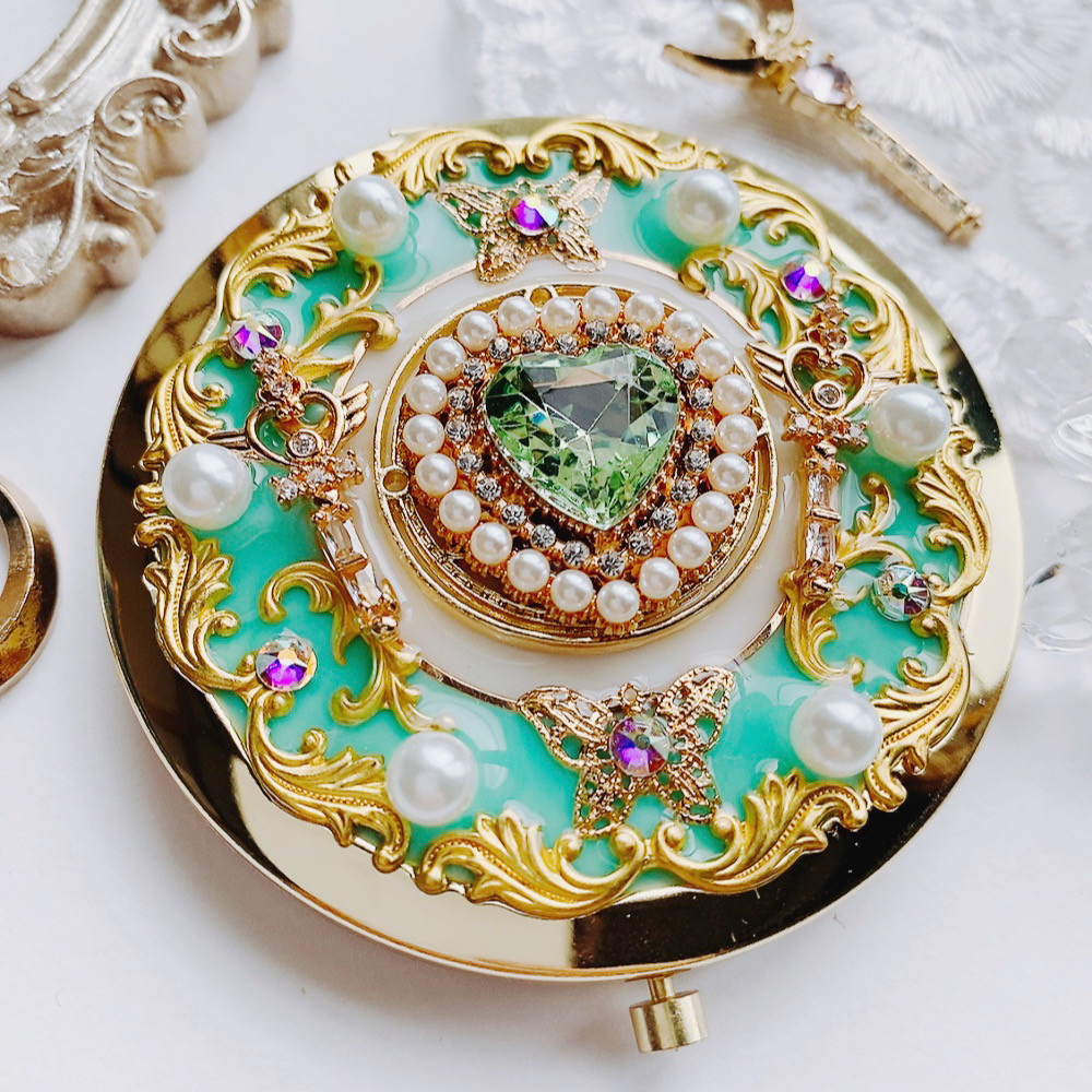 mint green キラキラ魔法のプリンセスコンパクト　両面ミラー