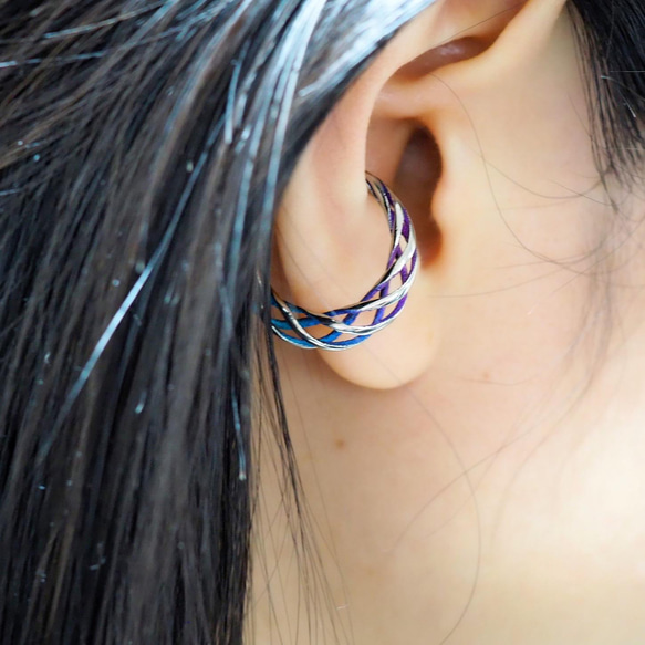 イヤーカフにもなるリング 「巡る」 純チタン製 また