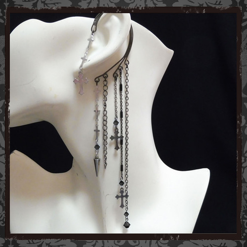 十字架 クロス チェーン イヤーフック 片耳用 黒 ブラック 女性用 男性