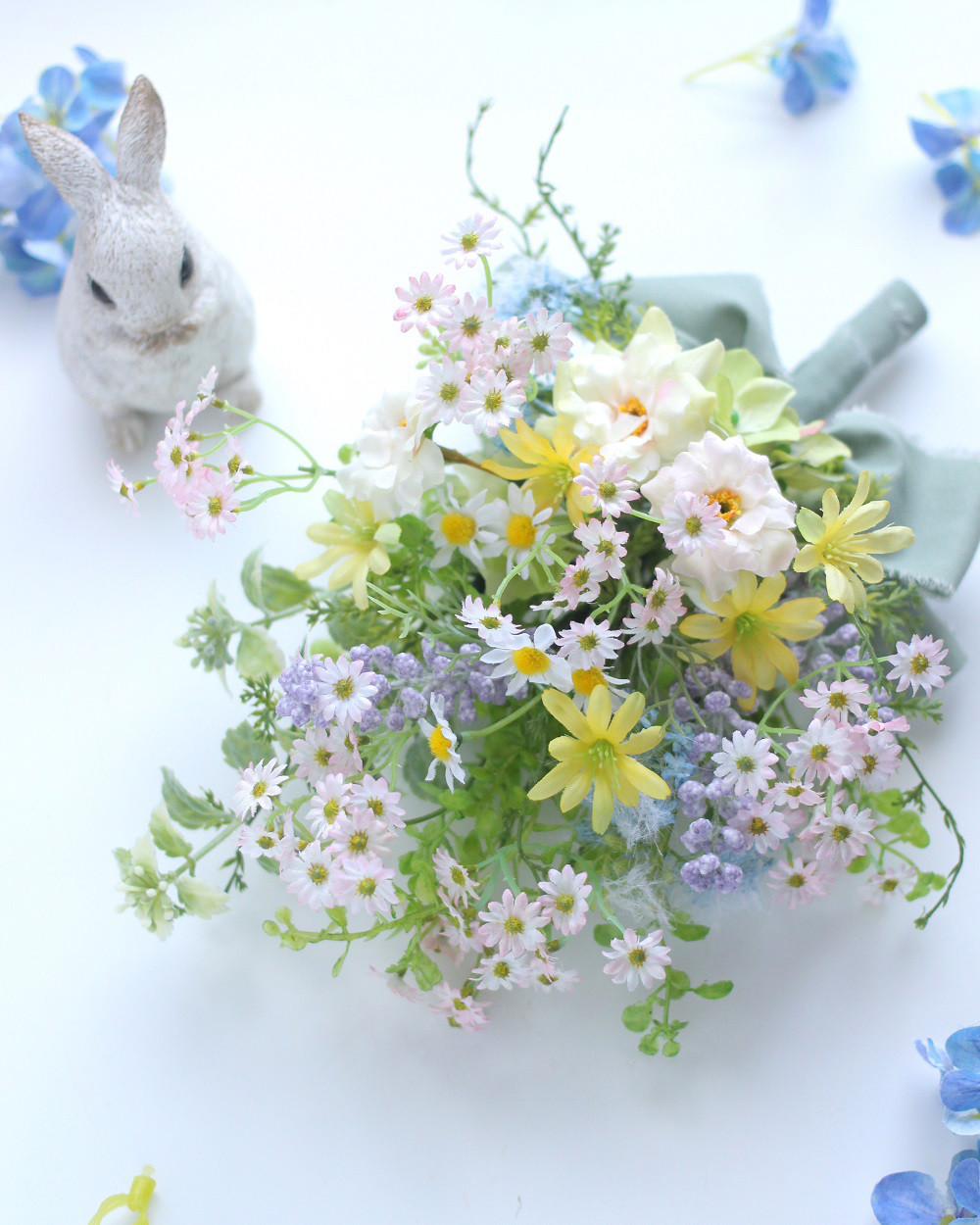お花いっぱいマルチカラーのスワッグ フラワーアレンジ ギフト