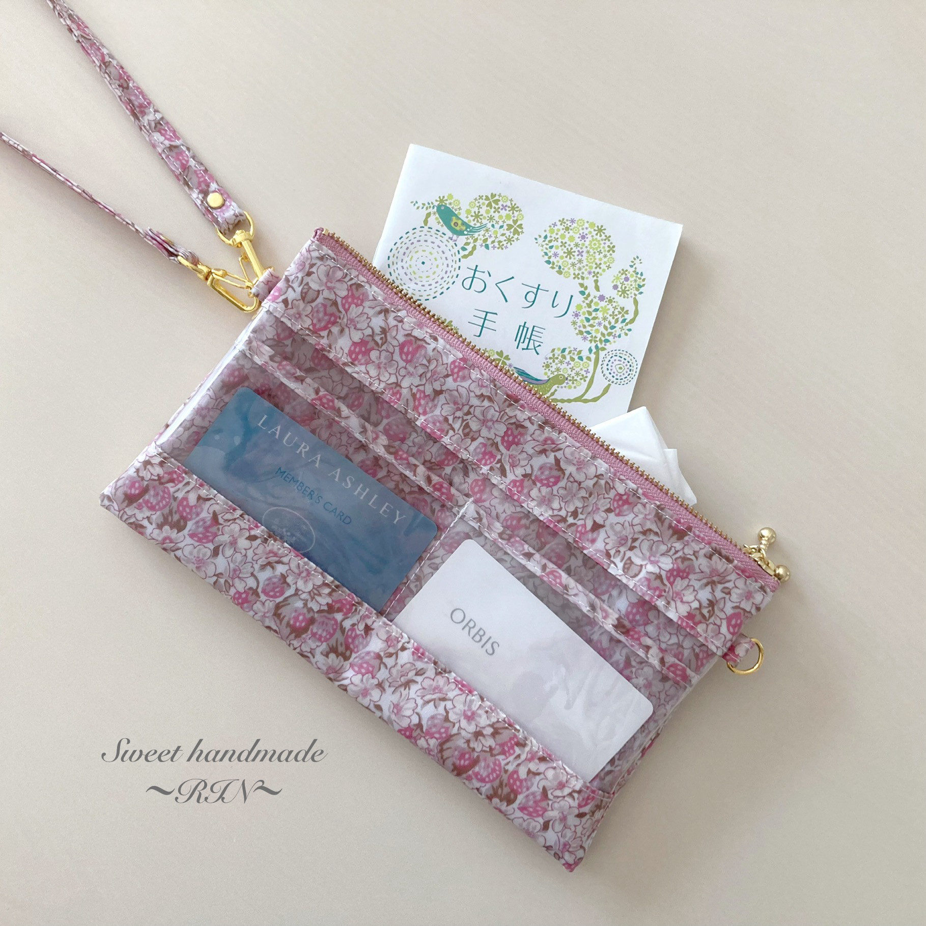 くちなし様　オーダー　お薬ポーチ　ハンドメイド　刺繍　両面　服薬管理　ファスナー