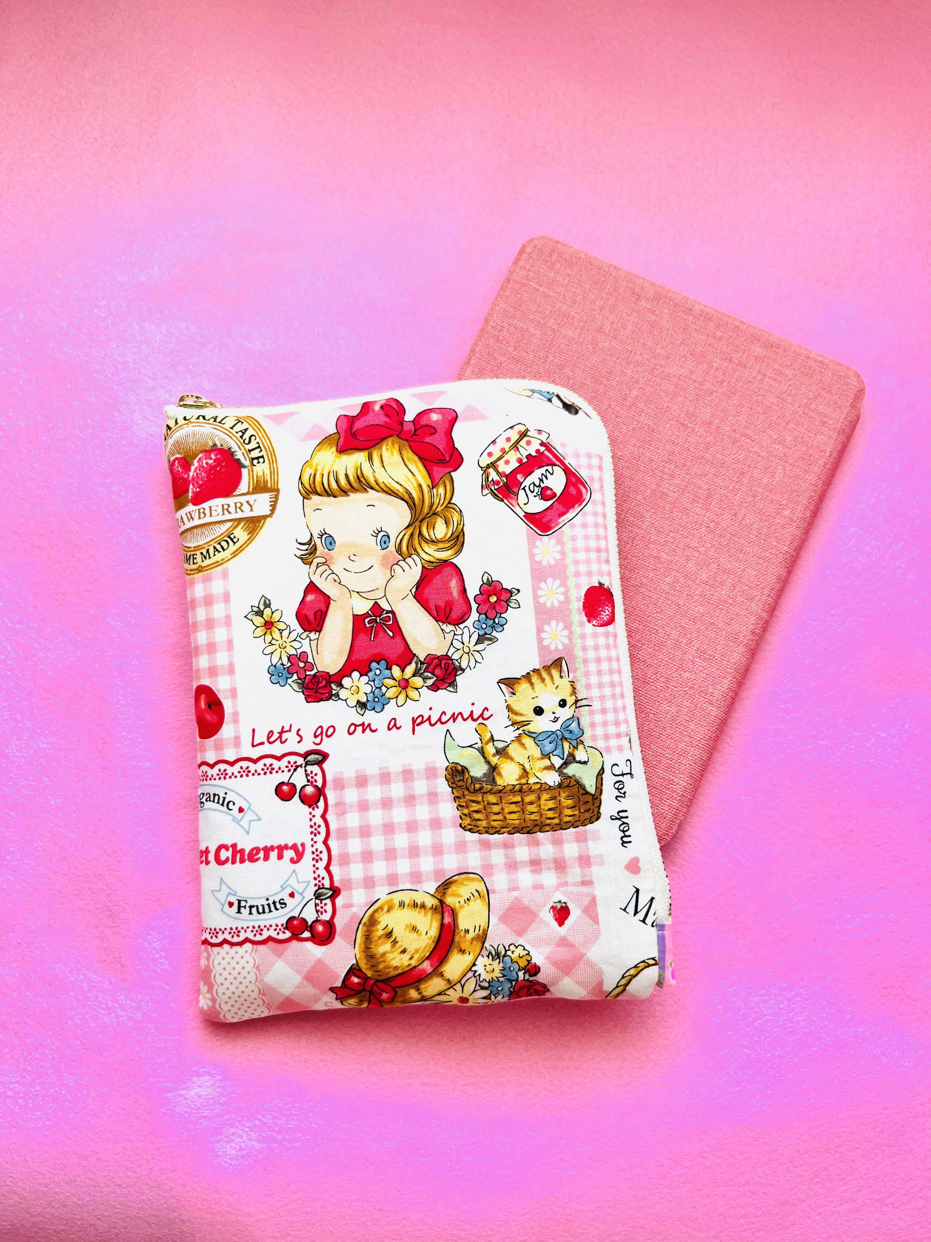 昭和レトロ 女の子 パッチワークポーチ Kindle paper White L字ポーチ 昭和レトロな可愛い女の子の