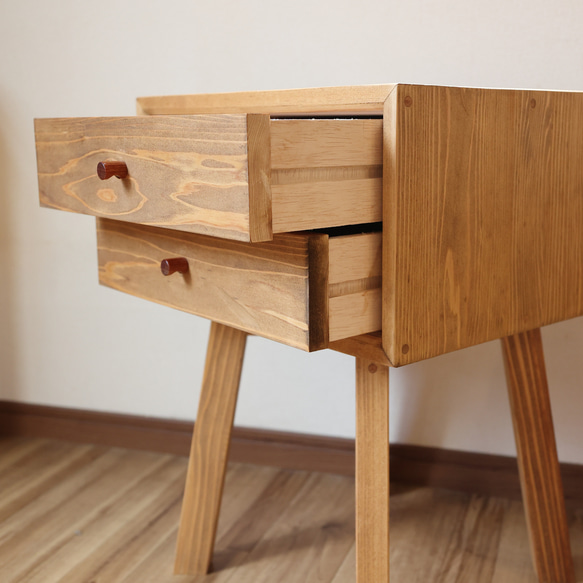 ◎ナイトテーブル◎サイドチェスト◎引き出し収納◎ 