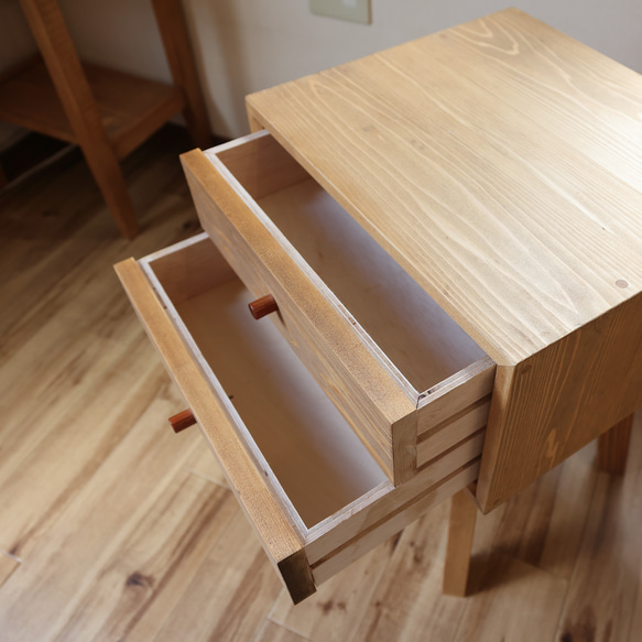 ◎ナイトテーブル◎サイドチェスト◎引き出し収納◎ 