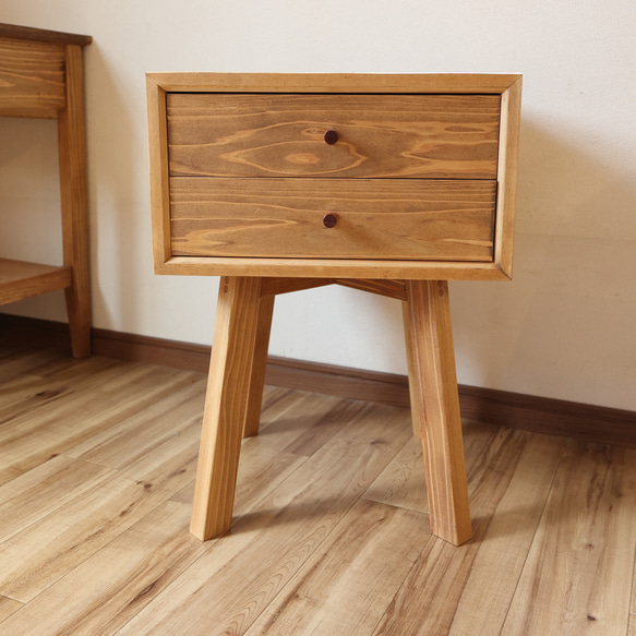 ◎ナイトテーブル◎サイドチェスト◎引き出し収納◎ 