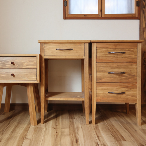 美品　リビングチェスト　サイドチェスト　ナイトテーブル　チェスト　タンス　引出し 楽天市場】【レビュー特典】ナイトテーブル 引き出し サイドテーブル