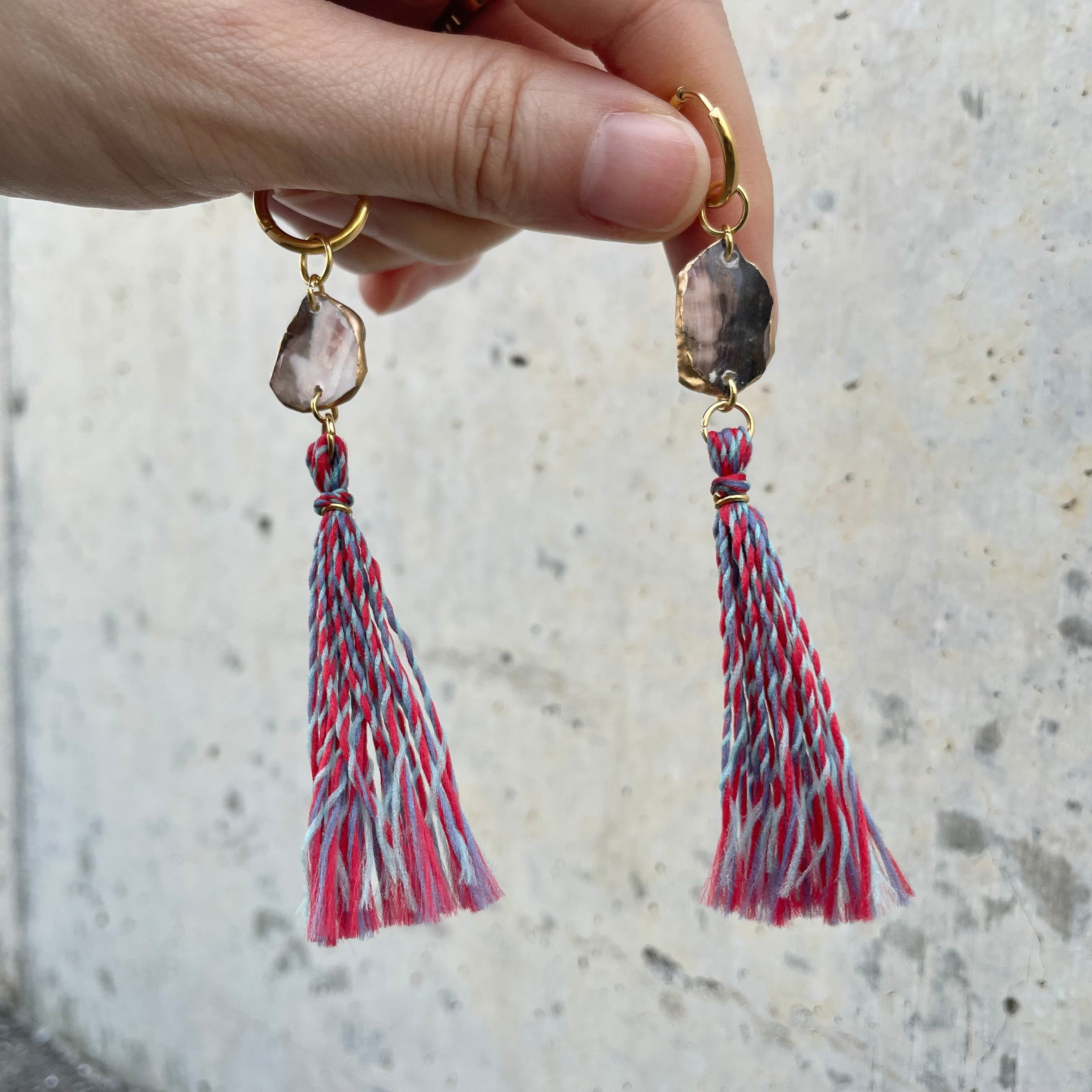 選べるパーツ【牡蠣殻×金継ぎタッセルフープイヤリングorピアス 】一点物 サージカルステンレス