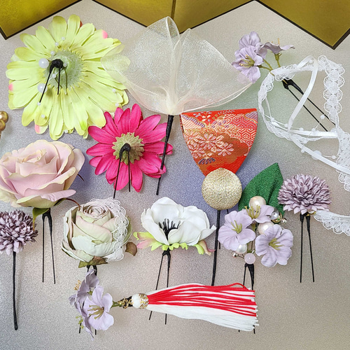 ガーベラ 成人式 髪飾り 振袖 黄緑 シック 和 豪華 袴 水引 Uピン 13点