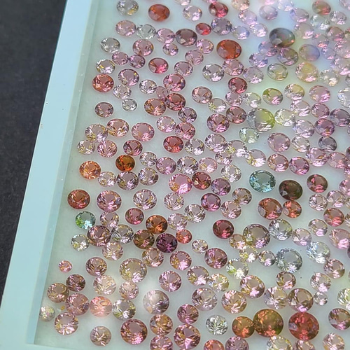 ピンクスピネルルース 3.7mm 宝石,天然石 ジュエリー用 ネックレス