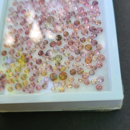 ピンクスピネルルース 3.5mm 宝石,天然石 ジュエリー用 pink