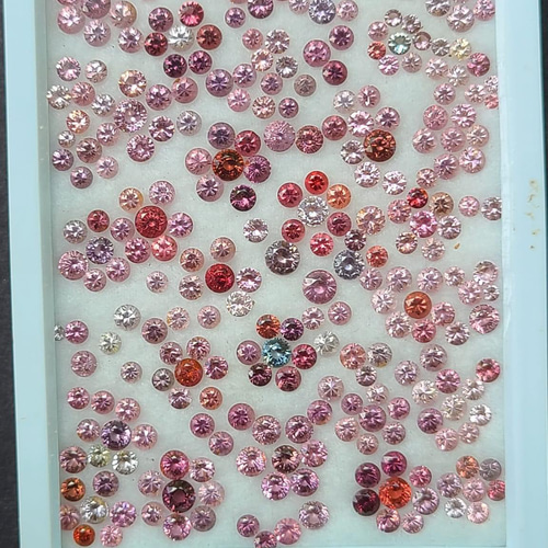 ピンクスピネルルース0.83ct天然石,宝石　ジュエリー用pink Spinel 楽天市場】 宝石・ルース一覧 > スピネル > ピンクスピネル(Pink