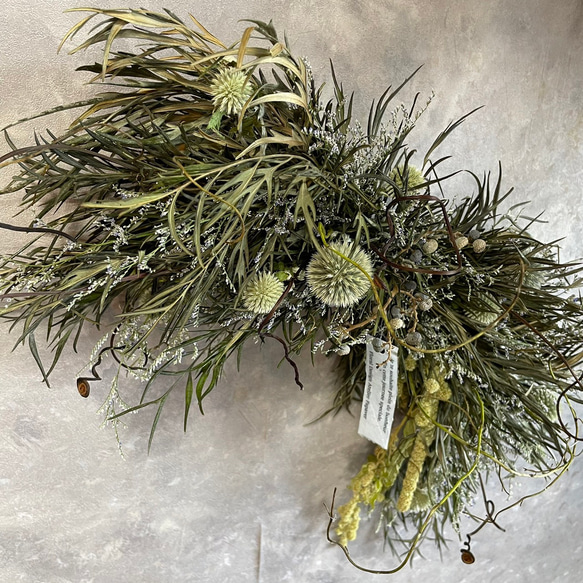 三日月型ドライフラワー壁掛け 2枚目の画像