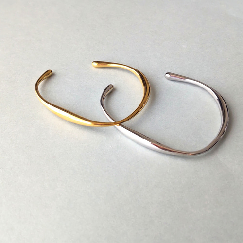 143 ニュアンスカーブバングル ゴールド/シルバー｜金属アレルギー対応