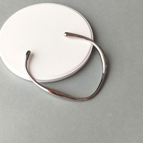 143 ニュアンスカーブバングル ゴールド/シルバー｜金属アレルギー対応