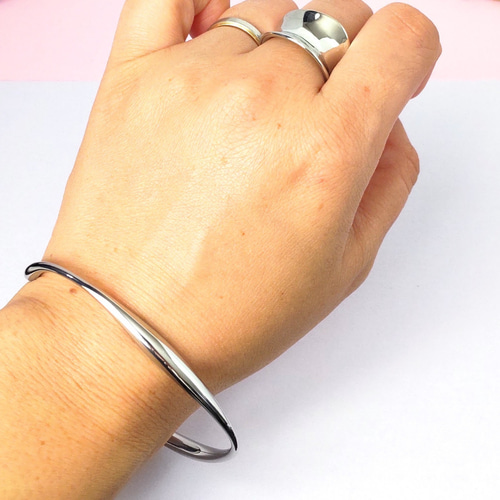 143 ニュアンスカーブバングル ゴールド/シルバー｜金属アレルギー対応