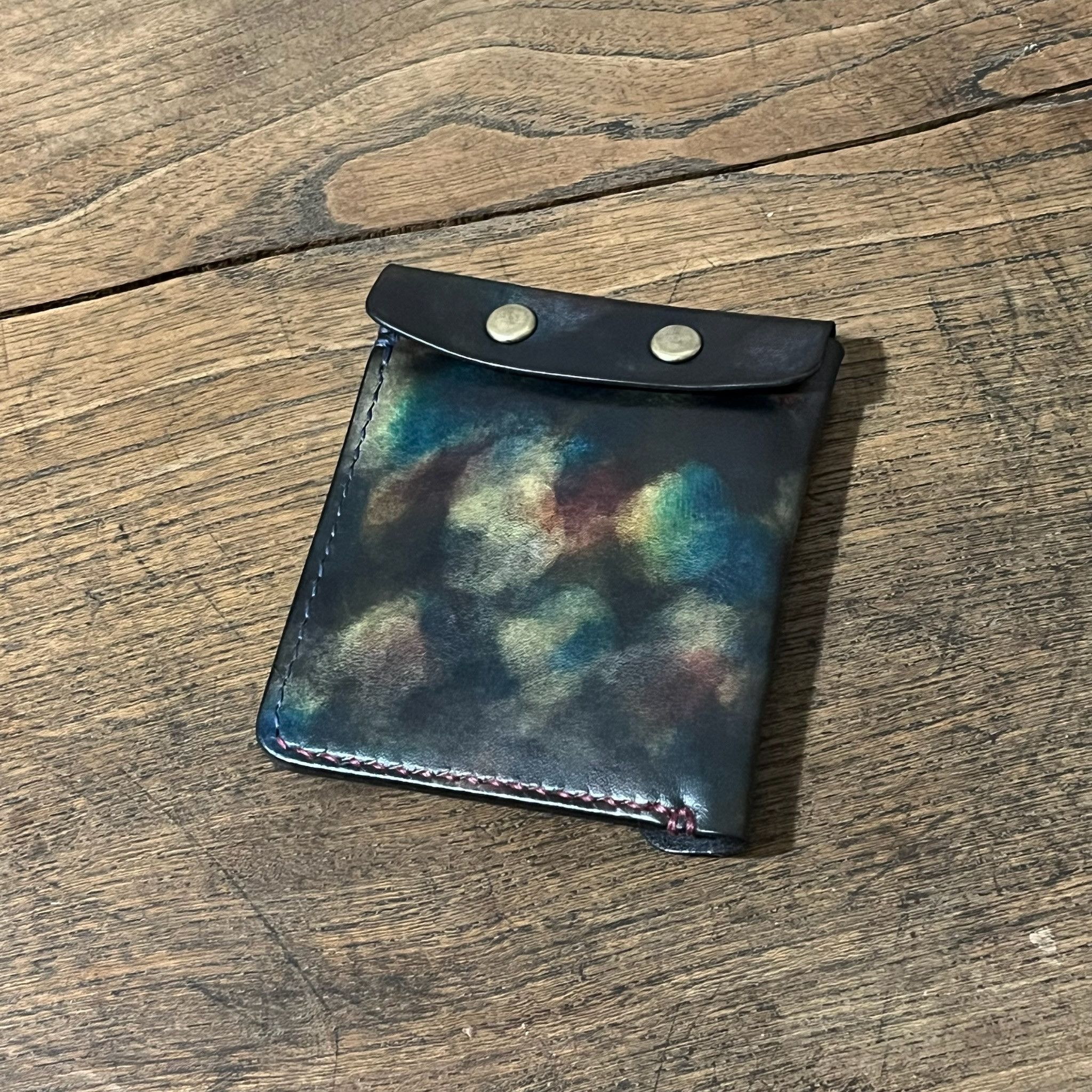 スマートウォレット4 Pratique quatre ブラッシュオフカラー プレミアムレザー