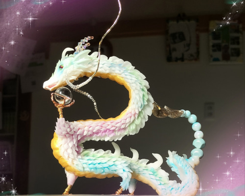 ハンドメイド 水晶と龍　アートオブジェ　龍の置物 水晶と龍の白置物 縁起物 オブジェ その他置物 keokeo 通販