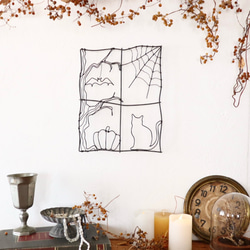 【特集掲載】窓辺のニャンコ・ハロウィンver. (虫ピン付属)ワイヤーアート 猫 ウォールデコ 壁飾り 1枚目の画像